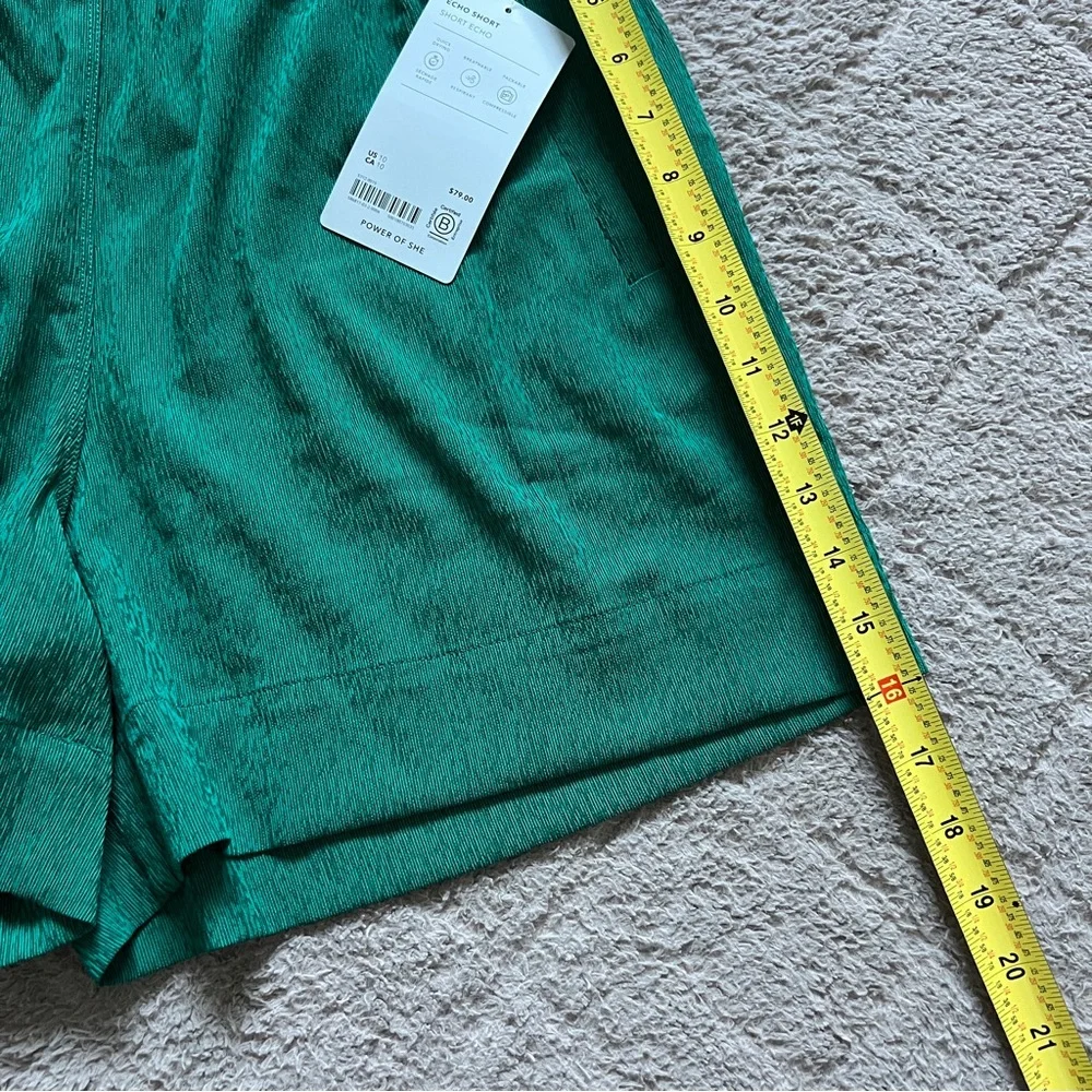 NWT Athleta Echo Short Athletic Stretchy Workout Running‎ Gym Sporty Size 10